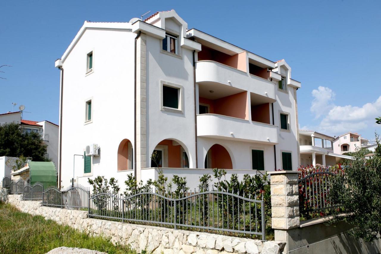 Apartmani Basic Rogoznica Rogoznica  Eksteriør billede
