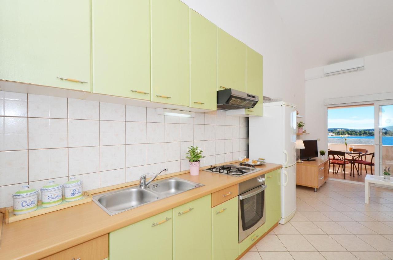 Apartmani Basic Rogoznica Rogoznica  Eksteriør billede