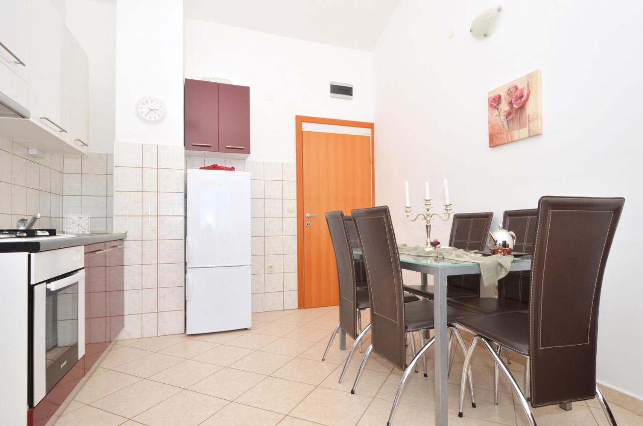 Apartmani Basic Rogoznica Rogoznica  Eksteriør billede