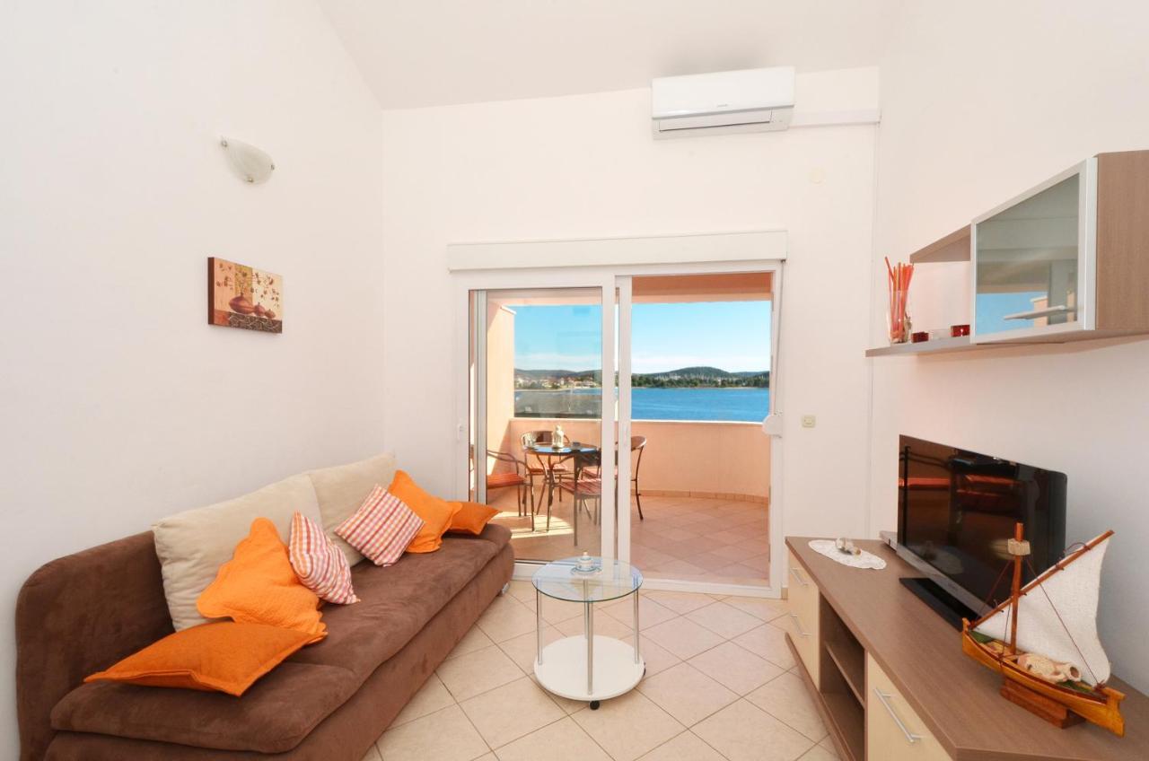 Apartmani Basic Rogoznica Rogoznica  Eksteriør billede
